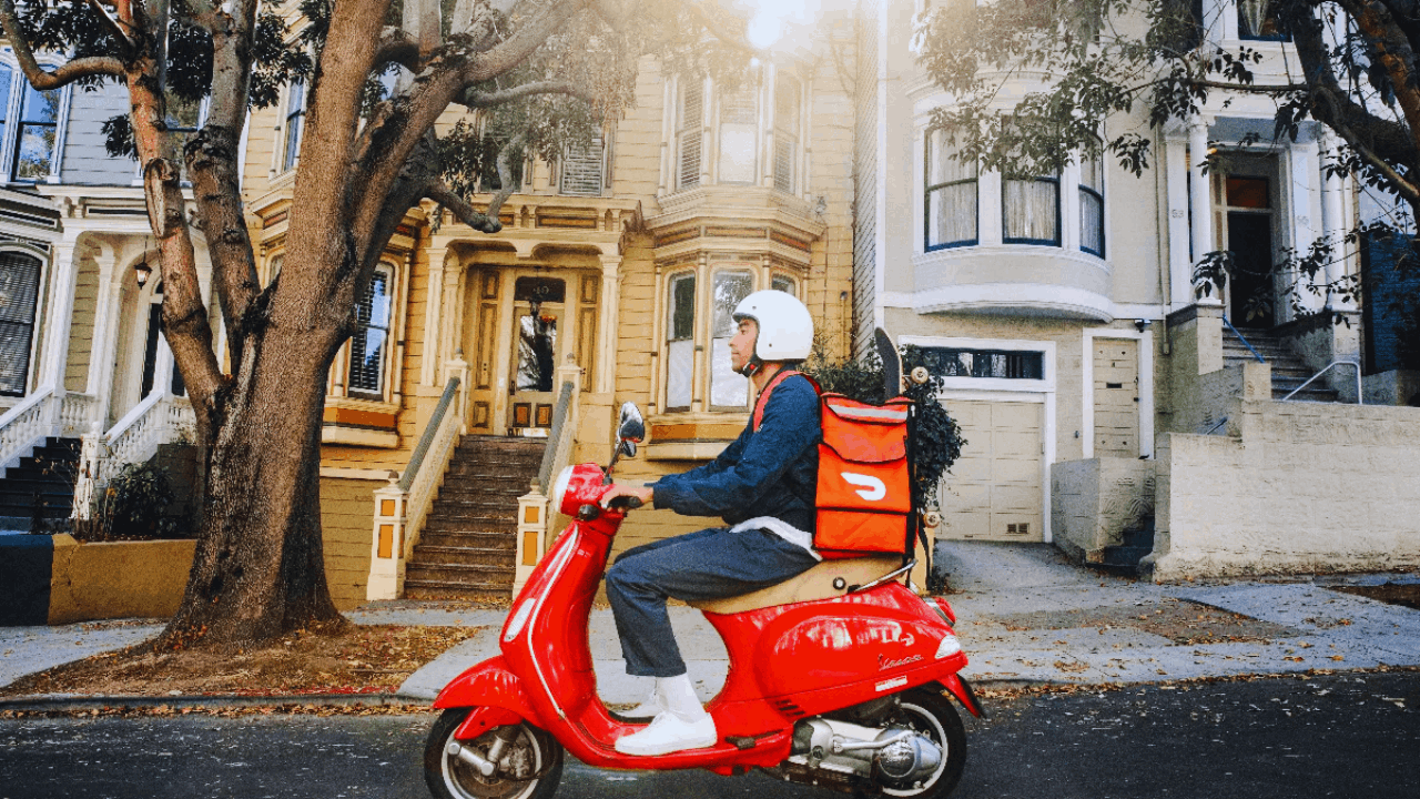 Drive and Deliver With DoorDash – Great Pay, No Experience Needed