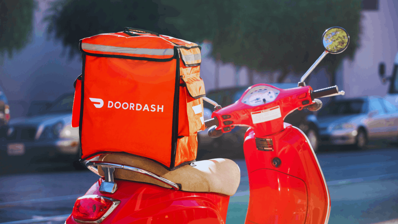 Drive and Deliver With DoorDash – Great Pay, No Experience Needed