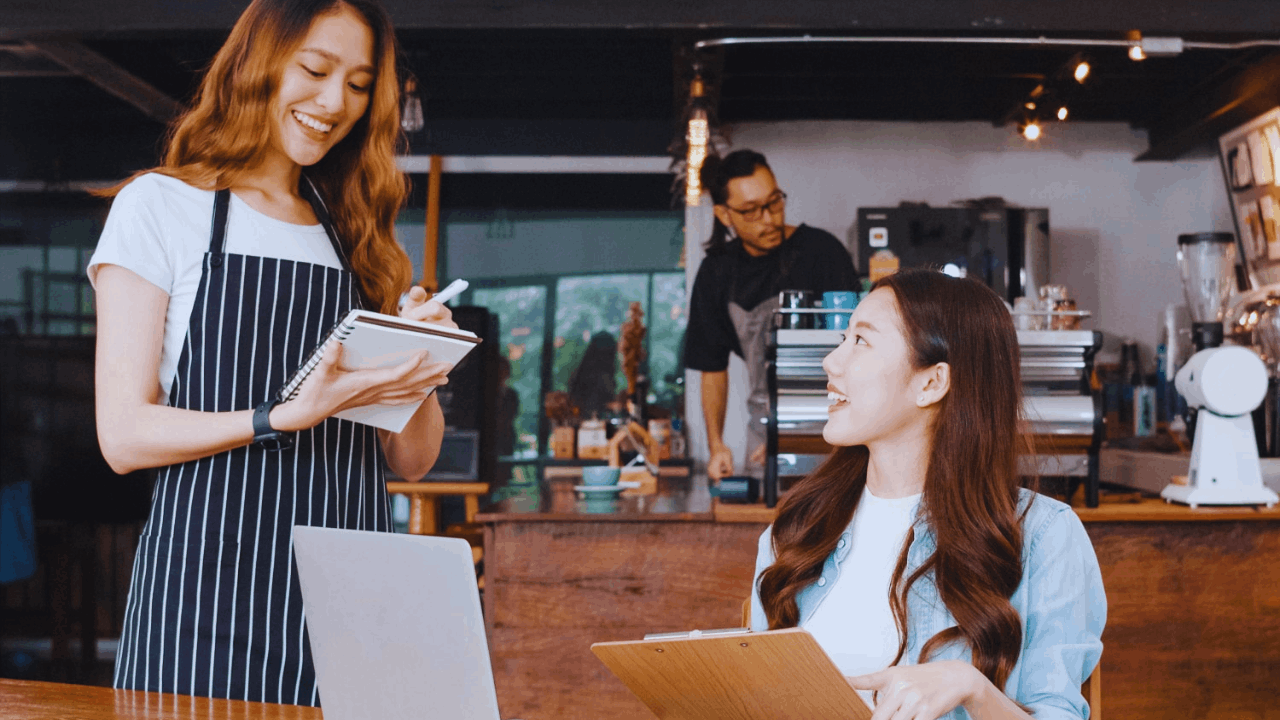 How to Apply for Waiter and Waitress Jobs in USA: Start in Hospitality